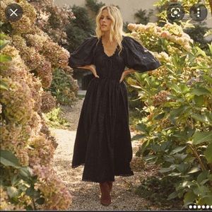 ISO Doen Isolde XXS or XS in black